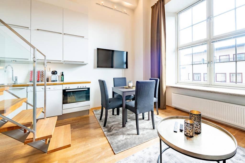Nordic Host Luxury Apts - Prinsens Gate - Large Mezzanine Studio Oslo Buitenkant foto